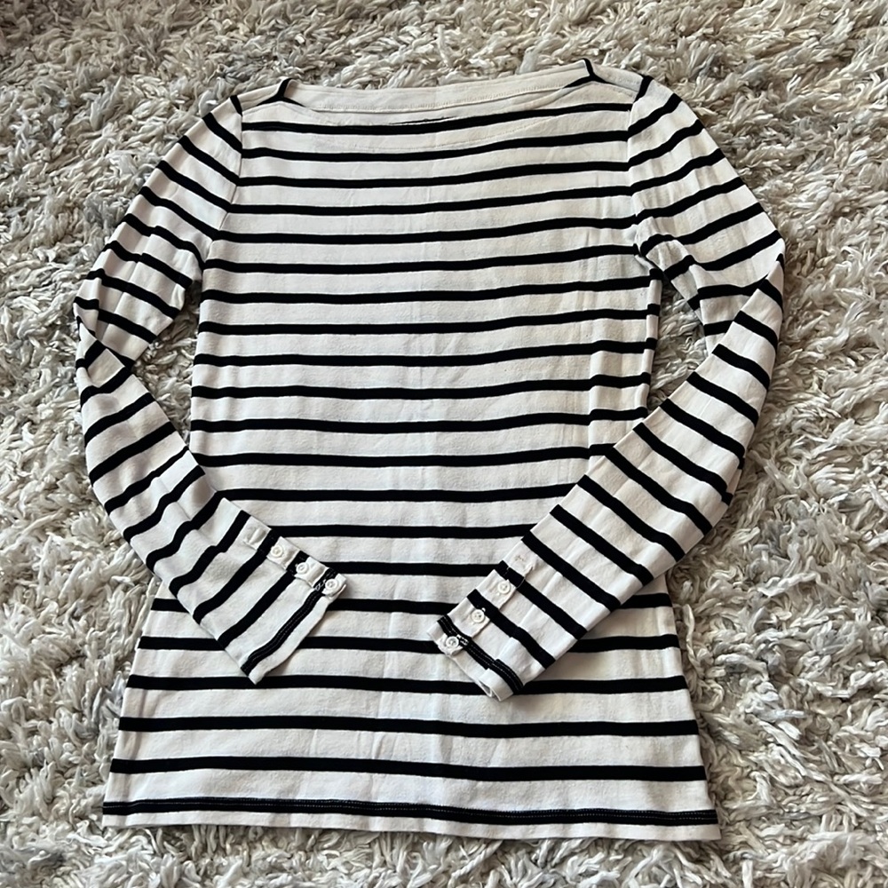 Gap white/black long sleeve shirt super soft